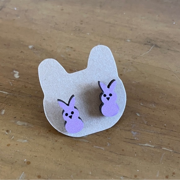 Hand Crafted Peep Bunny Rabbit Wood Wooden Stud Earrings Purple - Picture 1 of 3